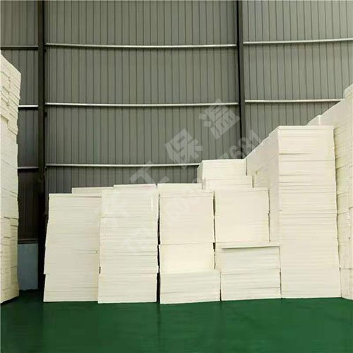 擠塑板的生產(chǎn)工藝包括以下方面